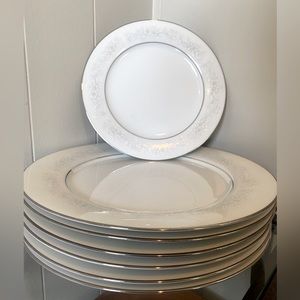 Noritake Cumberland Six Dinner Plates